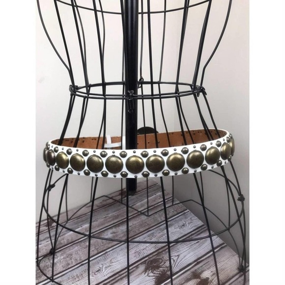 White leather with brass accents - Picture 4 of 4